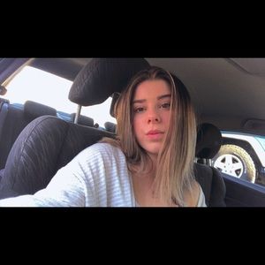 Meet your Posher, Carly